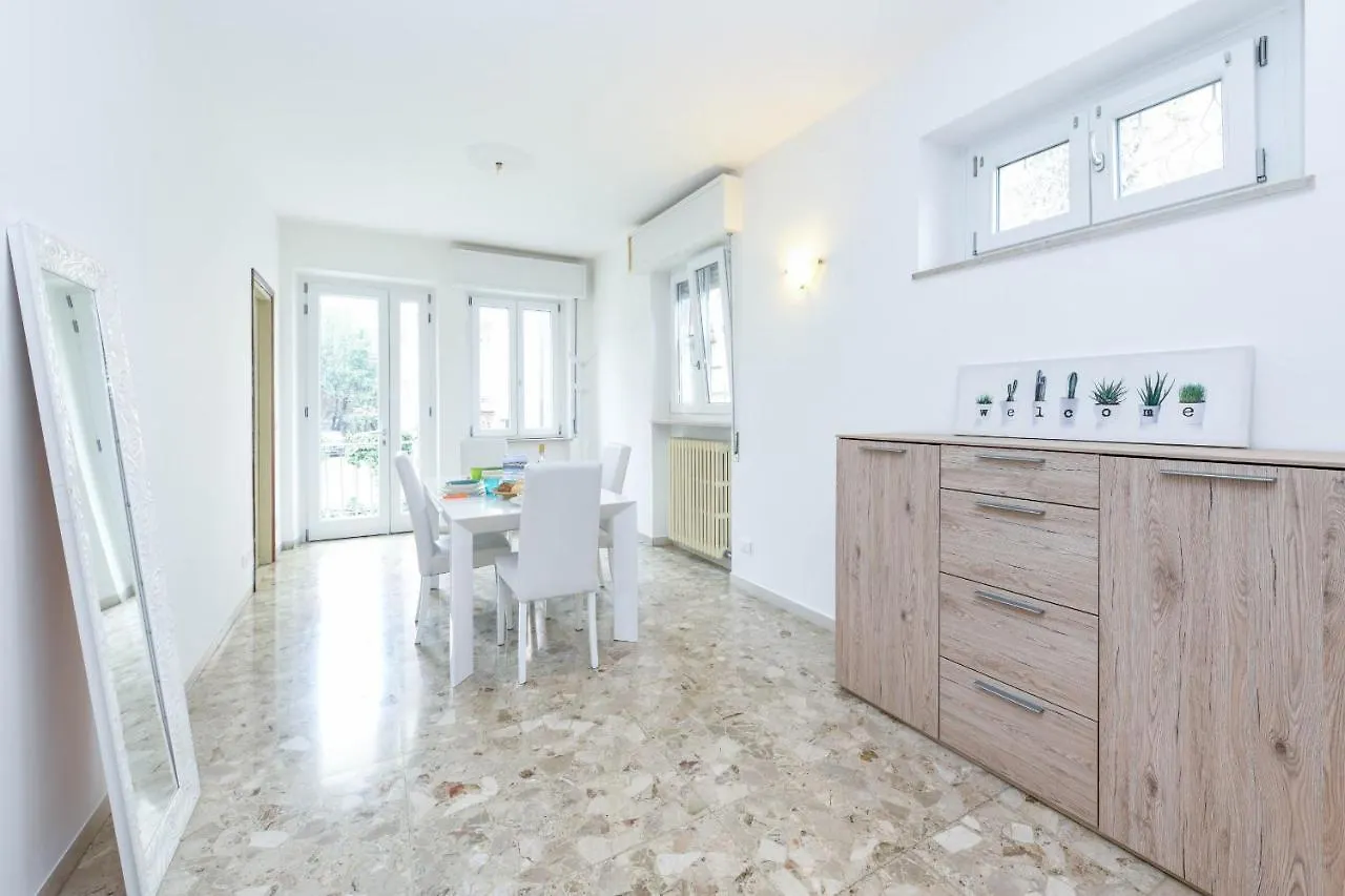 Casa Rosa Bardolino Apartment Italy