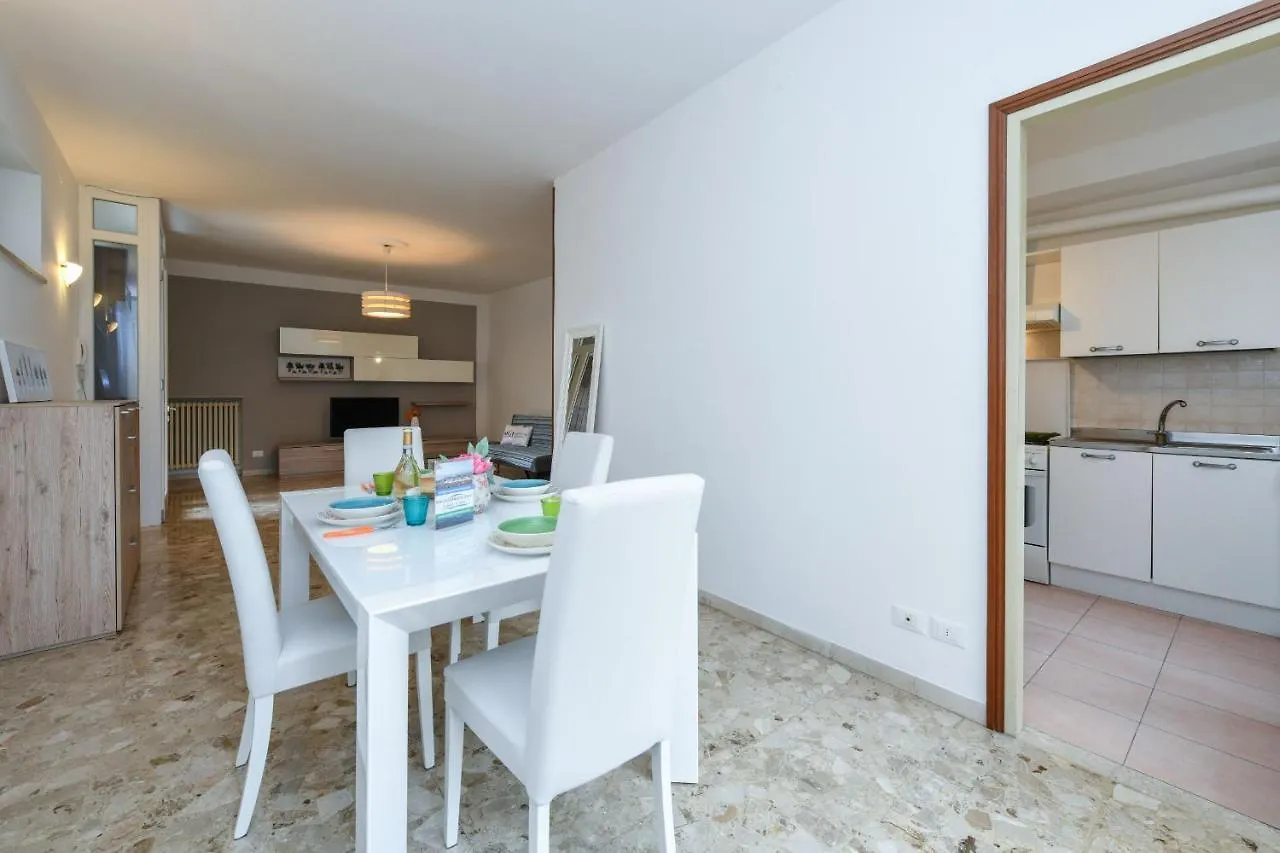 Casa Rosa Bardolino Apartamento